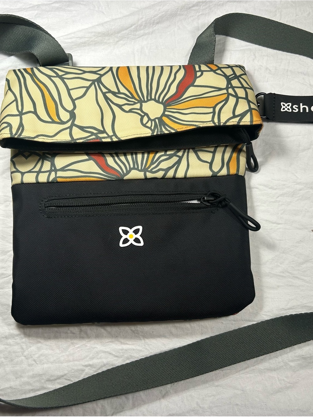 Sherpani Pica Floral Print Convertible Crossbody Bag